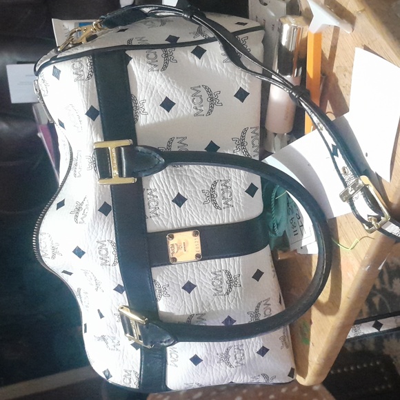 MCM Black/White Vintage Logo Satchel - Picture 4 of 9